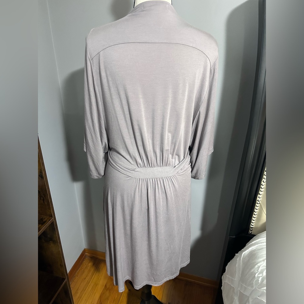 Barefoot Dreams Luxe Knit Jersey Robe - Picture 7 of 9